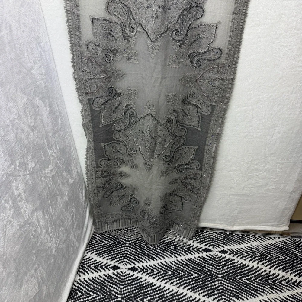 Devernois Paris Grey 100% Wool Beaded Sequin Scarf Tassel Trim Wrap 26x68